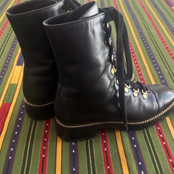 Stuart Weitzman Kolbie Chain Bootie Black Women’s Size 4.5 - Picture 10 of 17